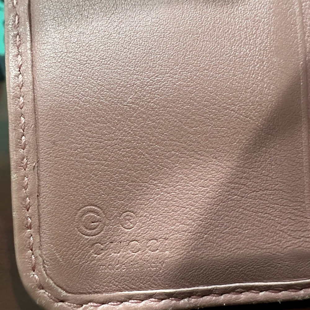 Gucci Guccissima Compact Zip Wallet – Black & Pink - Picture 7 of 9